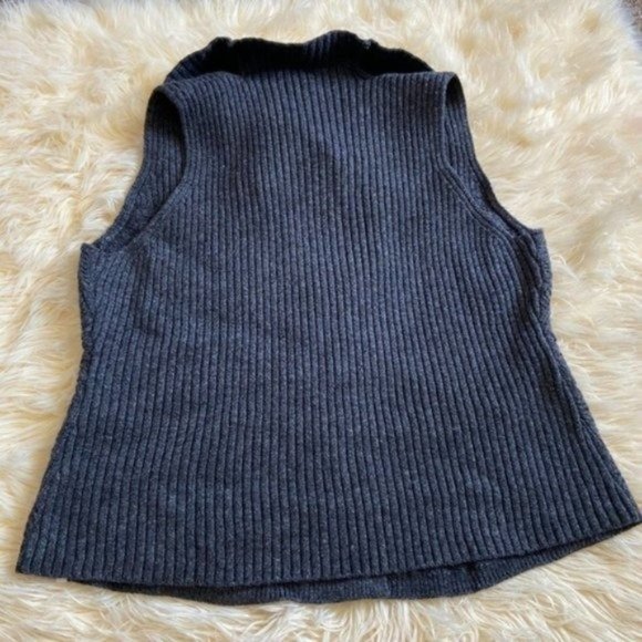 Woolrich Women's Hanna Cable Knit Wool Sweater Vest NWT Women's Large - Picture 11 of 13